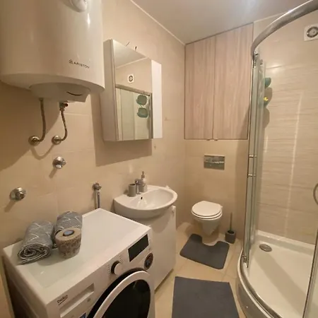 アパート Apartman Central